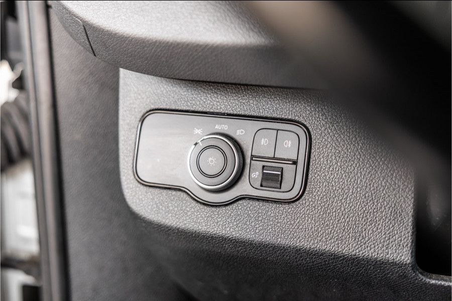 Mercedes-Benz Sprinter 317 1.9 CDI | ACC | LED Koplampen | Camera | Sortimo inrichting | Navigatie | CarPlay | Stoelverwarming | MBUX | Climate control | Stoel/Stoel | Dealer onderhouden | Nieuwe APK