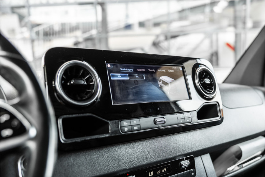 Mercedes-Benz Sprinter 317 1.9 CDI | ACC | LED Koplampen | Camera | Sortimo inrichting | Navigatie | CarPlay | Stoelverwarming | MBUX | Climate control | Stoel/Stoel | Dealer onderhouden | Nieuwe APK