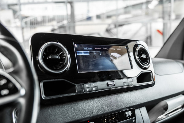 Mercedes-Benz Sprinter 317 1.9 CDI | ACC | LED Koplampen | Camera | Sortimo inrichting | Navigatie | CarPlay | Stoelverwarming | MBUX | Climate control | Stoel/Stoel | Dealer onderhouden | Nieuwe APK