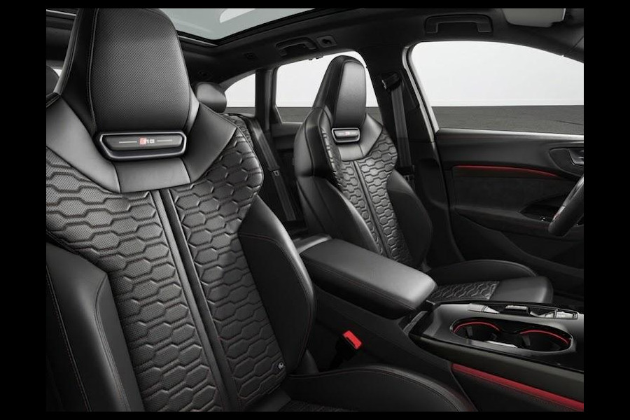 Audi RS5 Avant e-hybrid 470 kW/639 pk | Audi Sportpakket | Mugelloblau Perl | Panorama-glasdak | Head-up display |