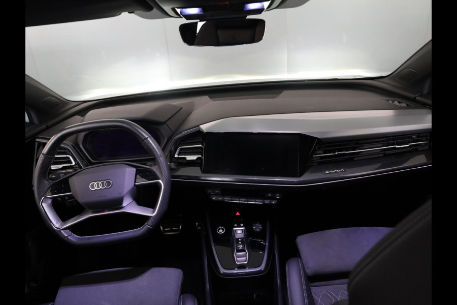 Audi Q4 e-tron 50 quattro Launch edition S Competition 77 kWh 299 pk | Navigatie | Warmtepomp | Trekhaak (wegklapbaar) | Parkeersensoren | Achteruitrijcamera | Elektr. voorstoelen | S-Line |