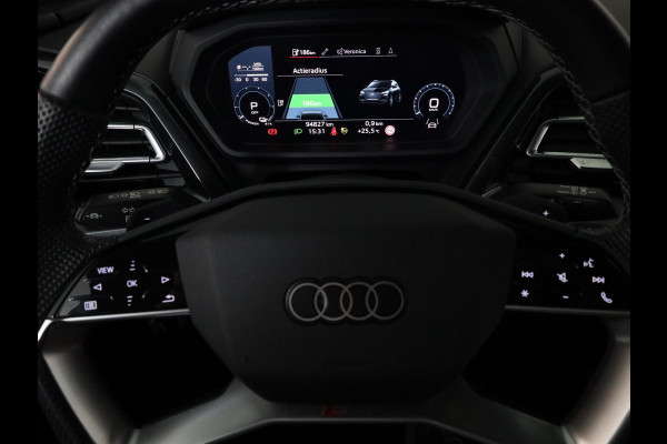 Audi Q4 e-tron 50 quattro Launch edition S Competition 77 kWh 299 pk | Navigatie | Warmtepomp | Trekhaak (wegklapbaar) | Parkeersensoren | Achteruitrijcamera | Elektr. voorstoelen | S-Line |