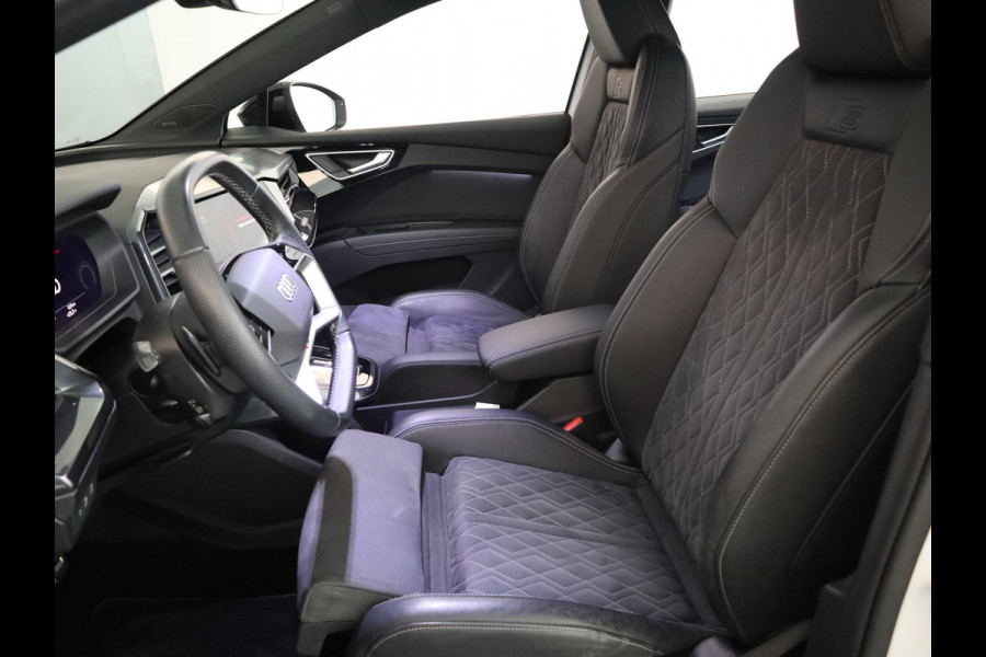 Audi Q4 e-tron 50 quattro Launch edition S Competition 77 kWh 299 pk | Navigatie | Warmtepomp | Trekhaak (wegklapbaar) | Parkeersensoren | Achteruitrijcamera | Elektr. voorstoelen | S-Line |
