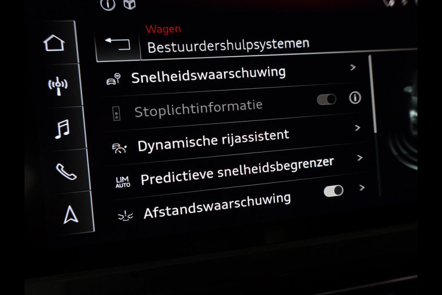 Audi Q4 e-tron 50 quattro Launch edition S Competition 77 kWh 299 pk | Navigatie | Warmtepomp | Trekhaak (wegklapbaar) | Parkeersensoren | Achteruitrijcamera | Elektr. voorstoelen | S-Line |