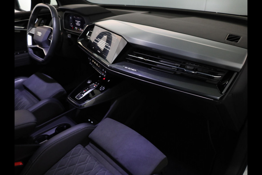 Audi Q4 e-tron 50 quattro Launch edition S Competition 77 kWh 299 pk | Navigatie | Warmtepomp | Trekhaak (wegklapbaar) | Parkeersensoren | Achteruitrijcamera | Elektr. voorstoelen | S-Line |