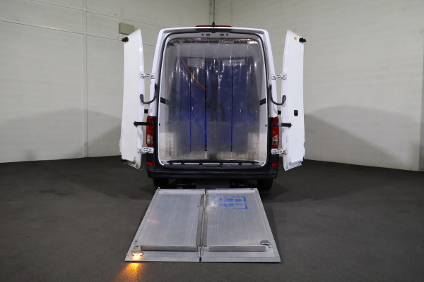 Volkswagen Crafter 2.0 TDI 177pk L3 H3 Automaat Multitemp -20 Graden Laadklep