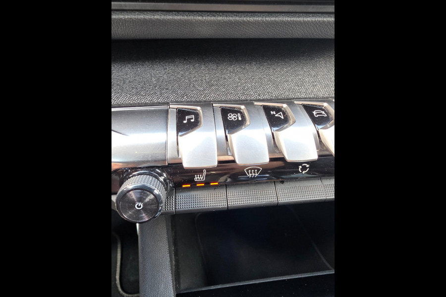 Peugeot 5008 1.2 PureTech GT-Line Avantage | LEDER | 180 CAMERA | FOCAL | STOELVERWARMING