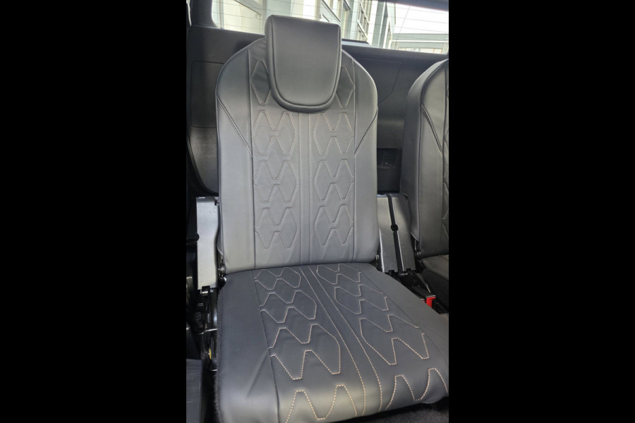 Peugeot 5008 1.2 PureTech GT-Line Avantage | LEDER | 180 CAMERA | FOCAL | STOELVERWARMING