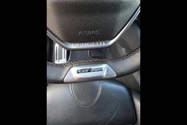 Peugeot 5008 1.2 PureTech GT-Line Avantage | LEDER | 180 CAMERA | FOCAL | STOELVERWARMING