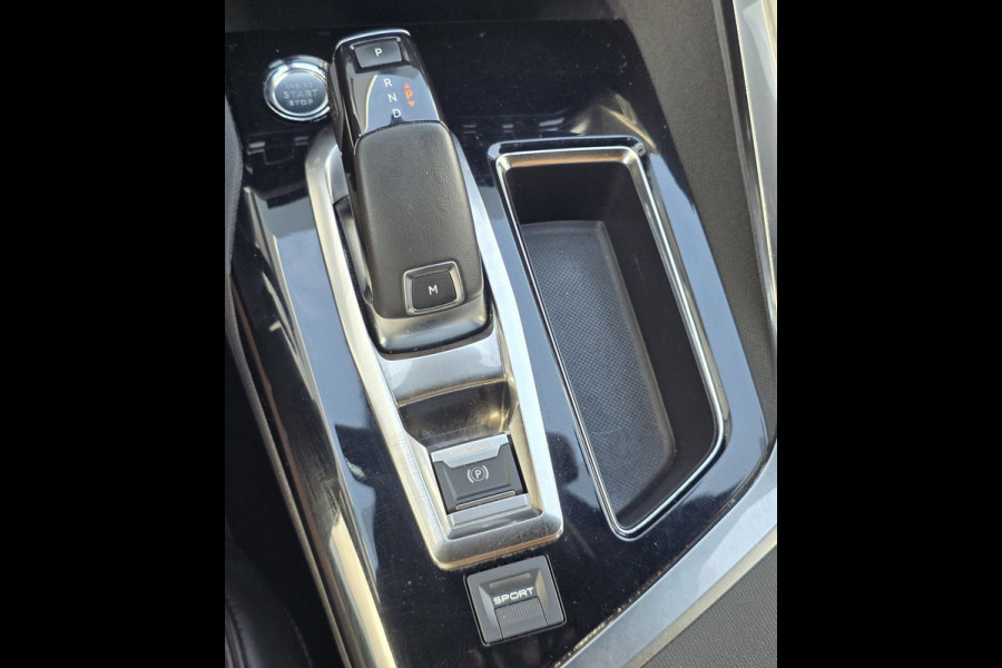Peugeot 5008 1.2 PureTech GT-Line Avantage | LEDER | 180 CAMERA | FOCAL | STOELVERWARMING
