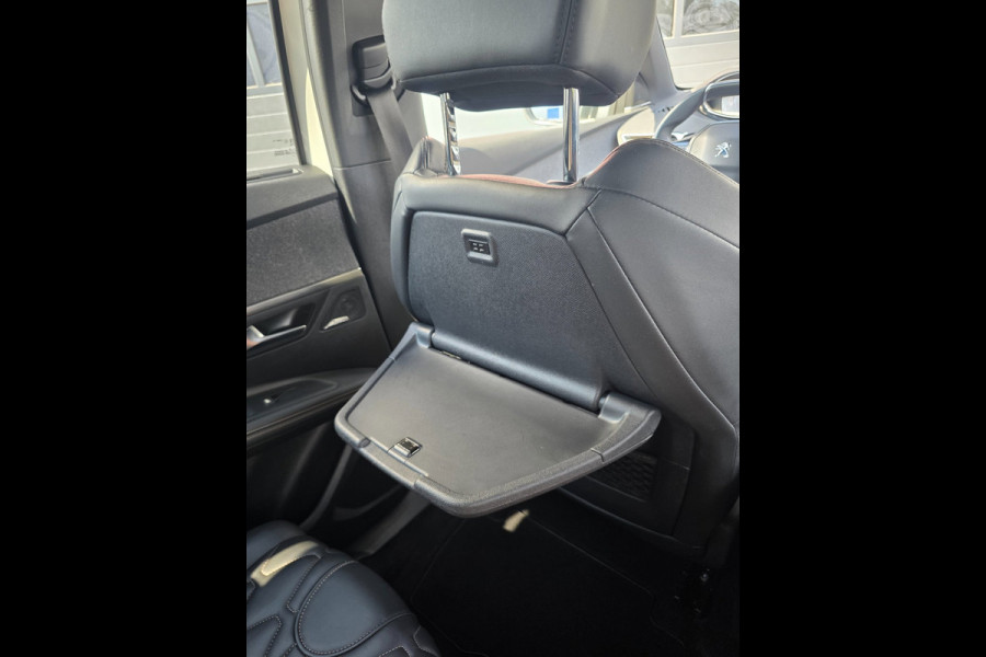 Peugeot 5008 1.2 PureTech GT-Line Avantage | LEDER | 180 CAMERA | FOCAL | STOELVERWARMING