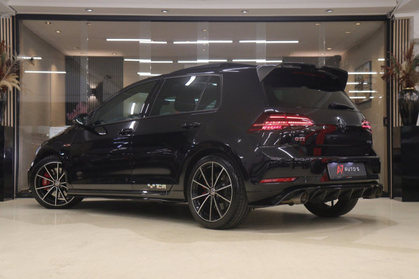 Volkswagen Golf 2.0 TSI GTI TCR /PANO/MILLTEK/CARPLAY/CARBON/KEYLESS/ACC/VOL