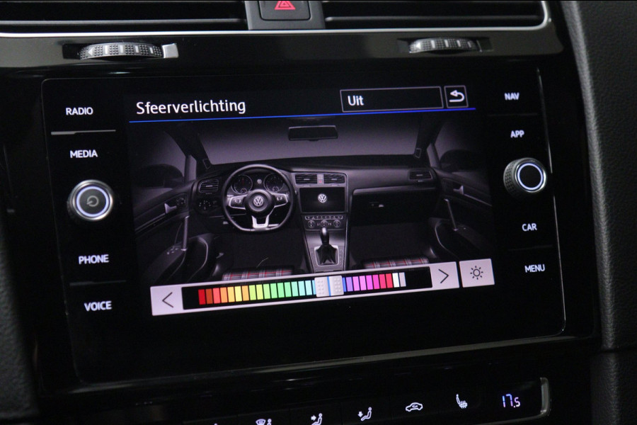 Volkswagen Golf 2.0 TSI GTI TCR /PANO/MILLTEK/CARPLAY/CARBON/KEYLESS/ACC/VOL