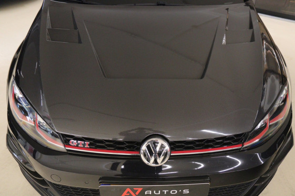 Volkswagen Golf 2.0 TSI GTI TCR /PANO/MILLTEK/CARPLAY/CARBON/KEYLESS/ACC/VOL