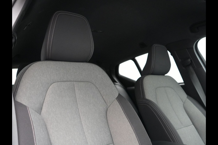 Volvo XC40 1.5 T5 Recharge R-Design PHEV 211pk Dealer O.H | Trekhaak Af Fabriek | Adaptive Cruise | Camera | Sportstoelen Memory & Verwarmd | Keyless | BLIS | Apple Carplay | Stuurverwarming | Pilot Assist | Virtual | Navigatie | DAB | 19"L.M | Plug In Hybrid |