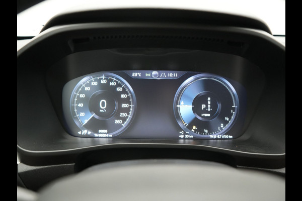 Volvo XC40 1.5 T5 Recharge R-Design PHEV 211pk Dealer O.H | Trekhaak Af Fabriek | Adaptive Cruise | Camera | Sportstoelen Memory & Verwarmd | Keyless | BLIS | Apple Carplay | Stuurverwarming | Pilot Assist | Virtual | Navigatie | DAB | 19"L.M | Plug In Hybrid |