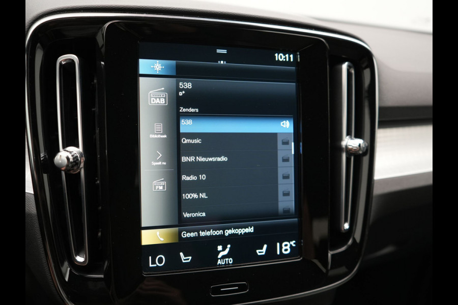 Volvo XC40 1.5 T5 Recharge R-Design PHEV 211pk Dealer O.H | Trekhaak Af Fabriek | Adaptive Cruise | Camera | Sportstoelen Memory & Verwarmd | Keyless | BLIS | Apple Carplay | Stuurverwarming | Pilot Assist | Virtual | Navigatie | DAB | 19"L.M | Plug In Hybrid |