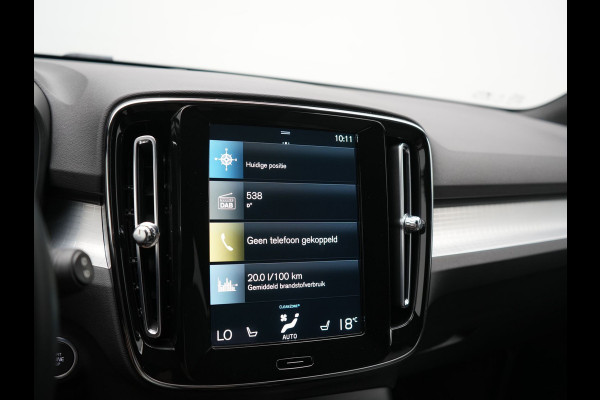Volvo XC40 1.5 T5 Recharge R-Design PHEV 211pk Dealer O.H | Trekhaak Af Fabriek | Adaptive Cruise | Camera | Sportstoelen Memory & Verwarmd | Keyless | BLIS | Apple Carplay | Stuurverwarming | Pilot Assist | Virtual | Navigatie | DAB | 19"L.M | Plug In Hybrid |