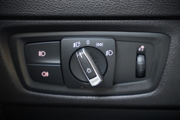 BMW 1-serie 118i Corporate Lease Executive M Sport | Automaat | Stuurverwarming | Stoelverwarming | NAP | Keyless | Cruise Control | PDC | Shadow line | Digital Dash | Navigatie Business | Led |  Dealer Onderhouden |