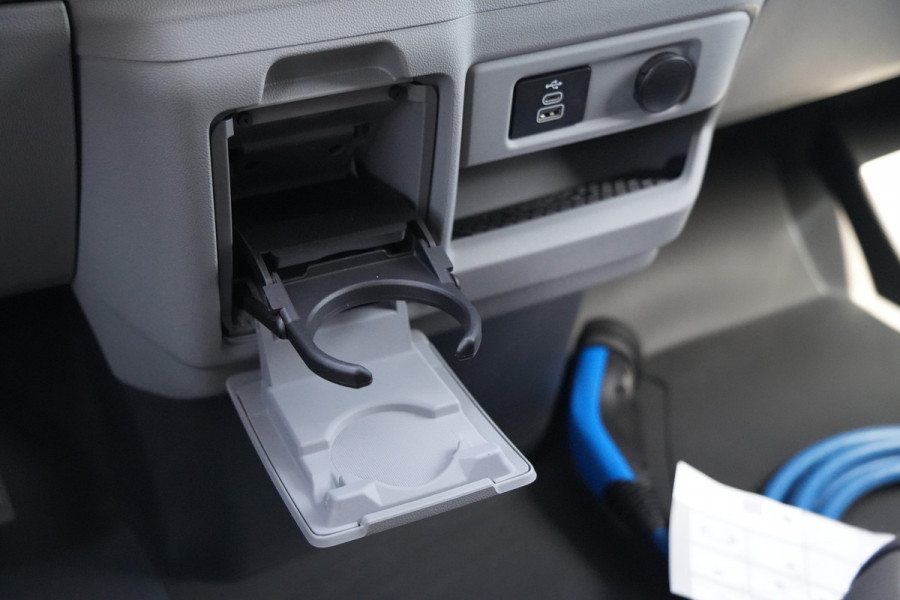 Ford E-Transit Custom 340 L2H1 Sport 71 kWh 218pk - ACC - DDS LED - Pro Power - Verwarmd stuurwiel - Navi - 360 Camera - Rijklaar