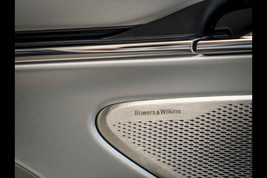 Aston Martin DB12 Volante 4.0 V8 | Bowers & Wilkins