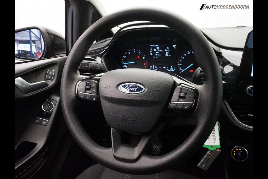 Ford Fiesta 1.1 Trend Sport Edition (APPLE CARPLAY,LED,PARKEERSENSOREN,CLIMATE,CRUISE,LM-VELGEN,NIEUWE APK,TOPCONDITIE)
