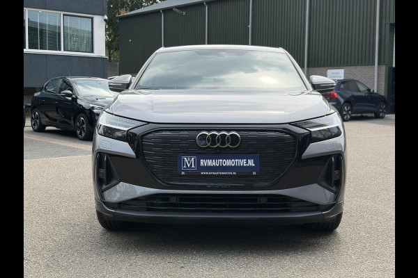 Audi Q4 Sportback e-tron 45 S Edition 82 kWh SOH 96% | S-Exterieur | ADAPT. CRUISE CONTROL | STOELVERWARMING | ELEK. ACHTERKLEP | ACHTERUIRIJCAMERA | RIJKLAAR + 12 MND BOVAG GARANTIE | RESTERENDE ACCU GARANTIE TOT EN MET 2032 OF 160k KM |