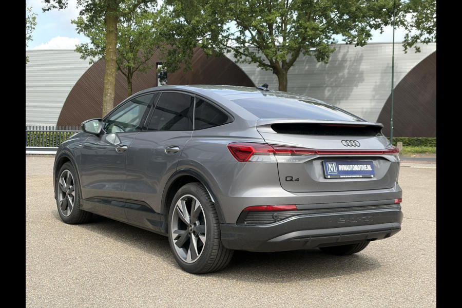Audi Q4 Sportback e-tron 45 S Edition 82 kWh SOH 96% | S-Exterieur | ADAPT. CRUISE CONTROL | STOELVERWARMING | ELEK. ACHTERKLEP | ACHTERUIRIJCAMERA | RIJKLAAR + 12 MND BOVAG GARANTIE | RESTERENDE ACCU GARANTIE TOT EN MET 2032 OF 160k KM |