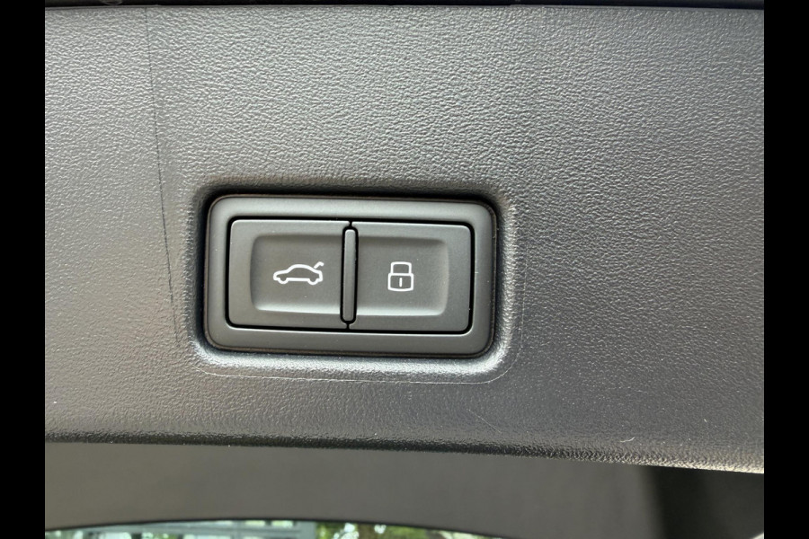 Audi Q4 Sportback e-tron 45 S Edition 82 kWh SOH 96% | S-Exterieur | ADAPT. CRUISE CONTROL | STOELVERWARMING | ELEK. ACHTERKLEP | ACHTERUIRIJCAMERA | RIJKLAAR + 12 MND BOVAG GARANTIE | RESTERENDE ACCU GARANTIE TOT EN MET 2032 OF 160k KM |