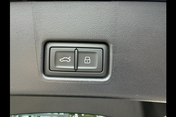 Audi Q4 Sportback e-tron 45 S Edition 82 kWh SOH 96% | S-Exterieur | ADAPT. CRUISE CONTROL | STOELVERWARMING | ELEK. ACHTERKLEP | ACHTERUIRIJCAMERA | RIJKLAAR + 12 MND BOVAG GARANTIE | RESTERENDE ACCU GARANTIE TOT EN MET 2032 OF 160k KM |