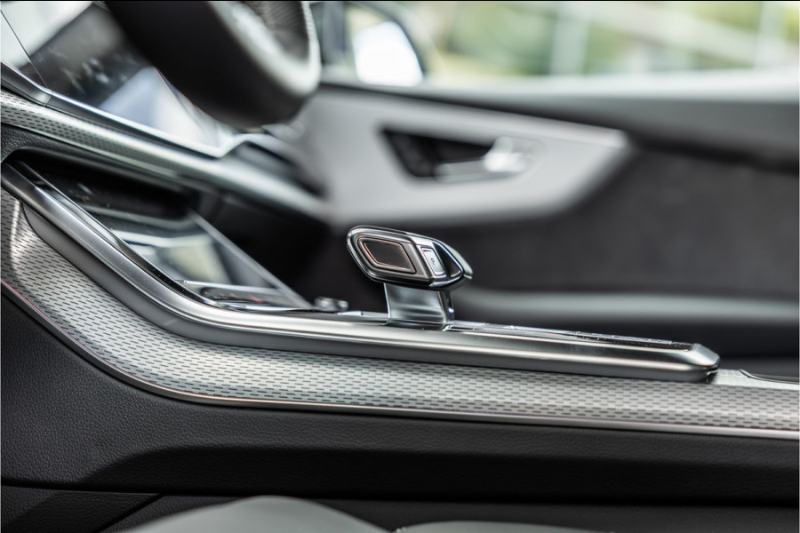 Audi Q8 60 TFSI e S-Line Competition | Panorama | B&O | Matrix Laser LED | 360 Camera | RS Zetels | Elek trekhaak | ACC | Stoelverwarming V+A | Keyless | MY2026 | Fabrieksgarantie