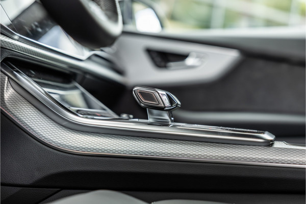 Audi Q8 60 TFSI e S-Line Competition | Panorama | B&O | Matrix Laser LED | 360 Camera | RS Zetels | Elek trekhaak | ACC | Stoelverwarming V+A | Keyless | MY2026 | Fabrieksgarantie
