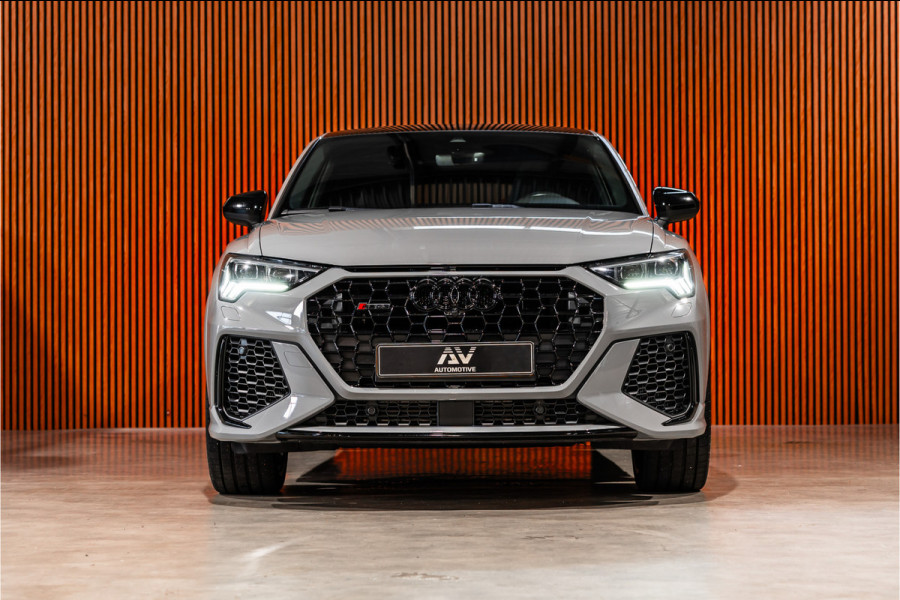 Audi RSQ3 2.5 TFSI 400 PK Sportback | Panorama | B&O 3D | Matrix | ACC | DCC Memory | RS Zetels | Sportuitlaat | Keramische coating | Sfeerverlichting | Dealer onderhouden | Nieuwe remmen rondom