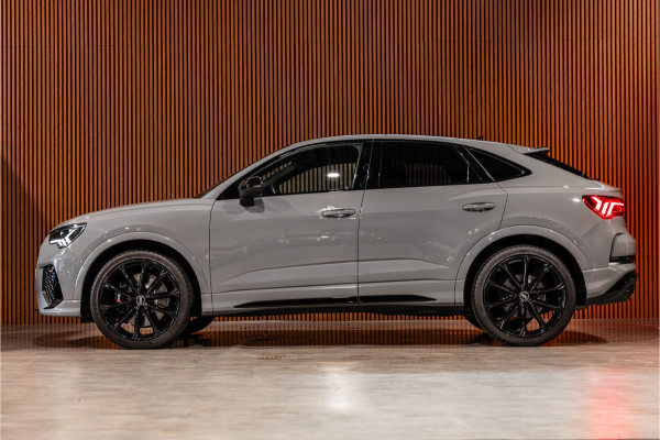 Audi RSQ3 2.5 TFSI 400 PK Sportback | Panorama | B&O 3D | Matrix | ACC | DCC Memory | RS Zetels | Sportuitlaat | Keramische coating | Sfeerverlichting | Dealer onderhouden | Nieuwe remmen rondom