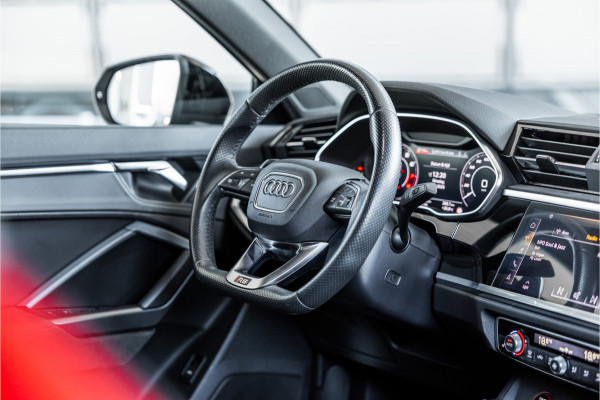 Audi RSQ3 2.5 TFSI 400 PK Sportback | Panorama | B&O 3D | Matrix | ACC | DCC Memory | RS Zetels | Sportuitlaat | Keramische coating | Sfeerverlichting | Dealer onderhouden | Nieuwe remmen rondom