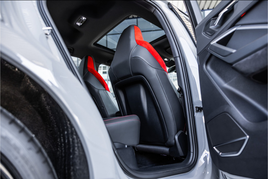 Audi RSQ3 2.5 TFSI 400 PK Sportback | Panorama | B&O 3D | Matrix | ACC | DCC Memory | RS Zetels | Sportuitlaat | Keramische coating | Sfeerverlichting | Dealer onderhouden | Nieuwe remmen rondom