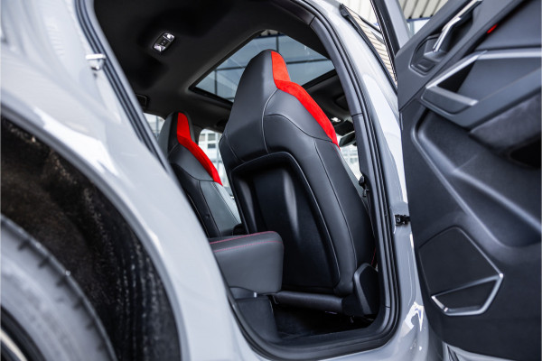 Audi RSQ3 2.5 TFSI 400 PK Sportback | Panorama | B&O 3D | Matrix | ACC | DCC Memory | RS Zetels | Sportuitlaat | Keramische coating | Sfeerverlichting | Dealer onderhouden | Nieuwe remmen rondom