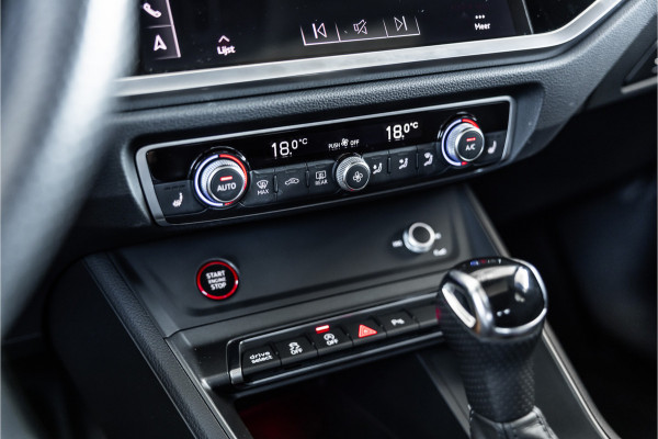 Audi RSQ3 2.5 TFSI 400 PK Sportback | Panorama | B&O 3D | Matrix | ACC | DCC Memory | RS Zetels | Sportuitlaat | Keramische coating | Sfeerverlichting | Dealer onderhouden | Nieuwe remmen rondom