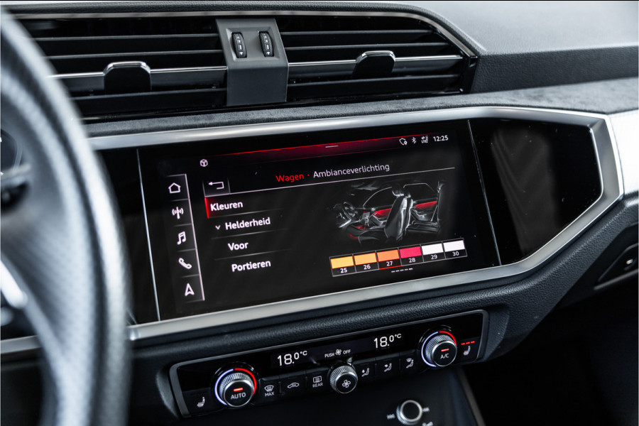 Audi RSQ3 2.5 TFSI 400 PK Sportback | Panorama | B&O 3D | Matrix | ACC | DCC Memory | RS Zetels | Sportuitlaat | Keramische coating | Sfeerverlichting | Dealer onderhouden | Nieuwe remmen rondom