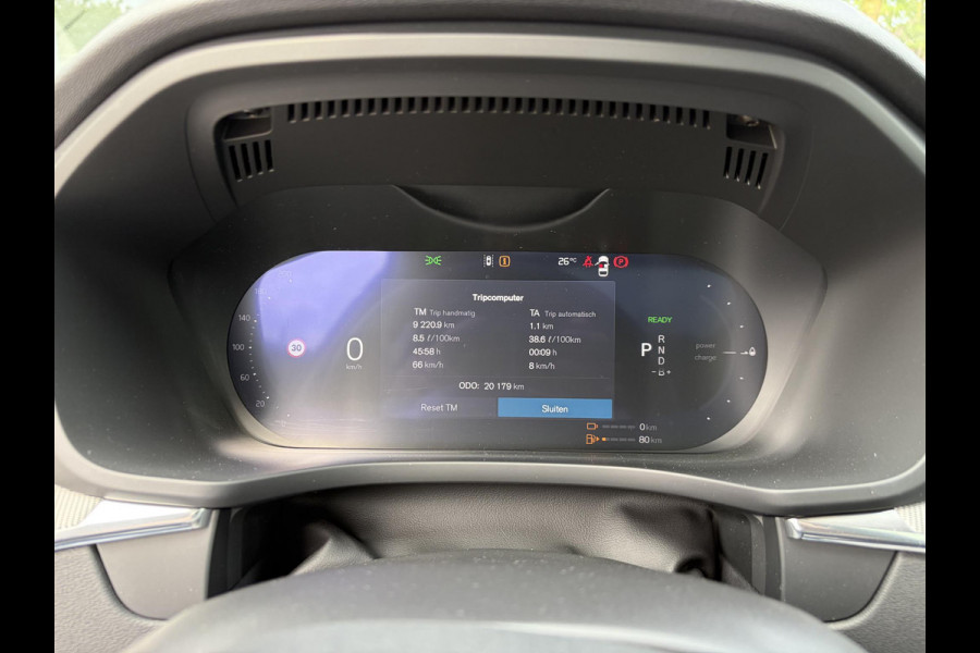 Volvo XC60 Plug-In Hybrid AWD T6 Plus Dark Recharge ADAPT. CRUISE CONTROL | STUUR & STOEL VERWARMING | PANORAMA DAK | 360 GRADEN CAMERA | ELEK. STOELEN MET GEHEUGEN | HARMAN/KARDON AUDIO