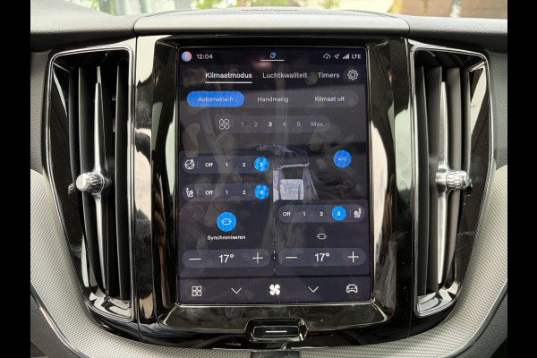 Volvo XC60 Plug-In Hybrid AWD T6 Plus Dark Recharge ADAPT. CRUISE CONTROL | STUUR & STOEL VERWARMING | PANORAMA DAK | 360 GRADEN CAMERA | ELEK. STOELEN MET GEHEUGEN | HARMAN/KARDON AUDIO