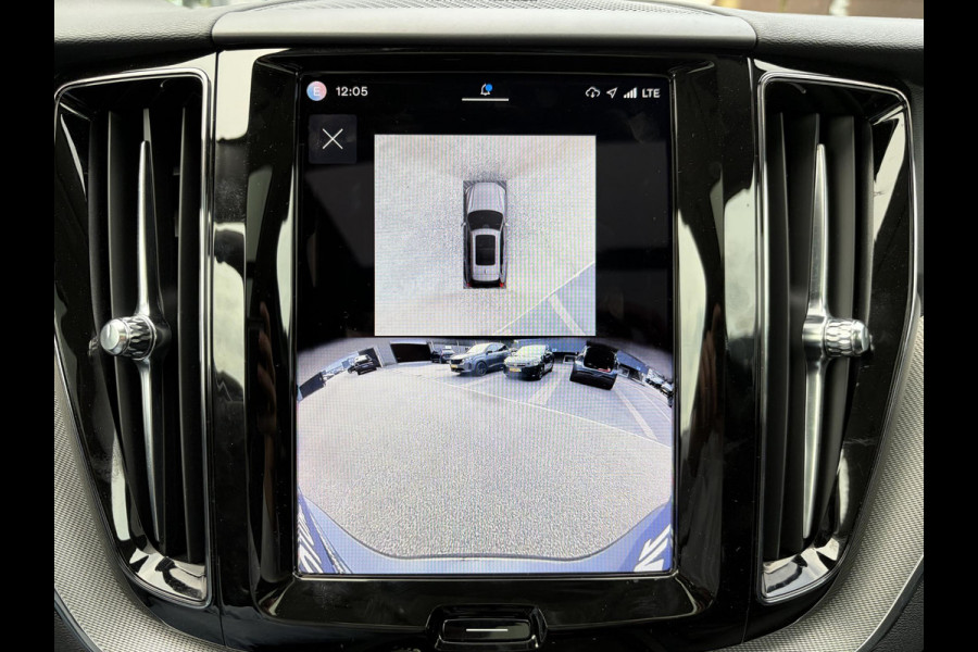 Volvo XC60 Plug-In Hybrid AWD T6 Plus Dark Recharge ADAPT. CRUISE CONTROL | STUUR & STOEL VERWARMING | PANORAMA DAK | 360 GRADEN CAMERA | ELEK. STOELEN MET GEHEUGEN | HARMAN/KARDON AUDIO