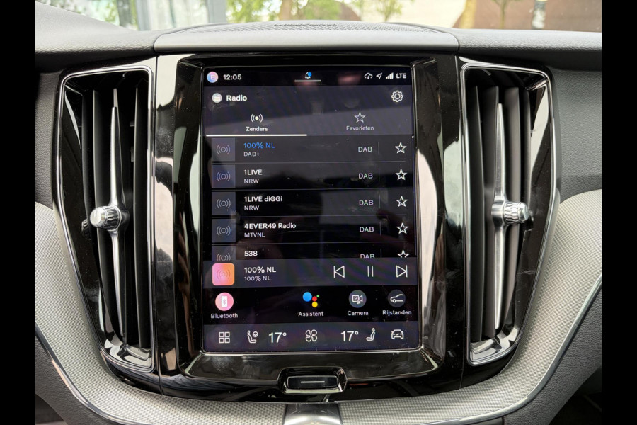 Volvo XC60 Plug-In Hybrid AWD T6 Plus Dark Recharge ADAPT. CRUISE CONTROL | STUUR & STOEL VERWARMING | PANORAMA DAK | 360 GRADEN CAMERA | ELEK. STOELEN MET GEHEUGEN | HARMAN/KARDON AUDIO