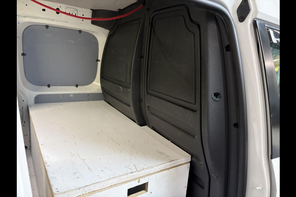 Volkswagen Caddy 2.0 TDI L2H1 BMT Maxi Trendline Airco Stoelverwarming Cruise Control Trekhaak