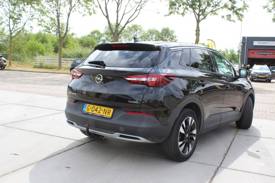 Opel Grandland X 1.6 Turbo Business Executive automaat leder camera trekhaak full options
