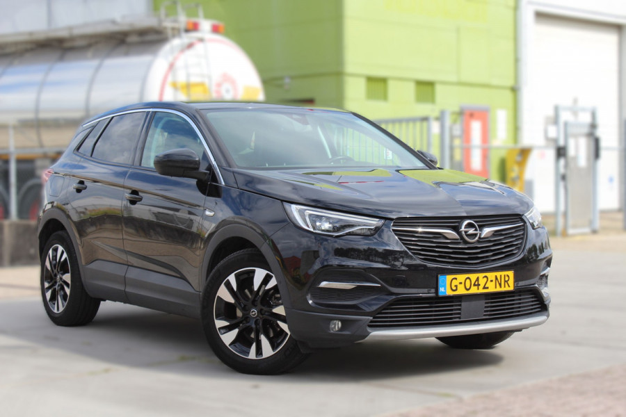 Opel Grandland X 1.6 Turbo Business Executive automaat leder camera trekhaak full options