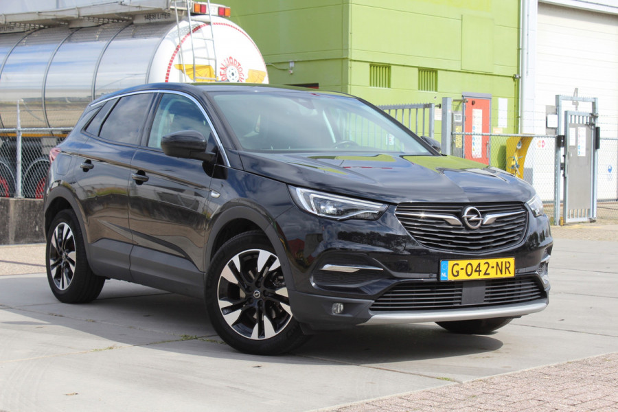 Opel Grandland X 1.6 Turbo Business Executive automaat leder camera trekhaak full options