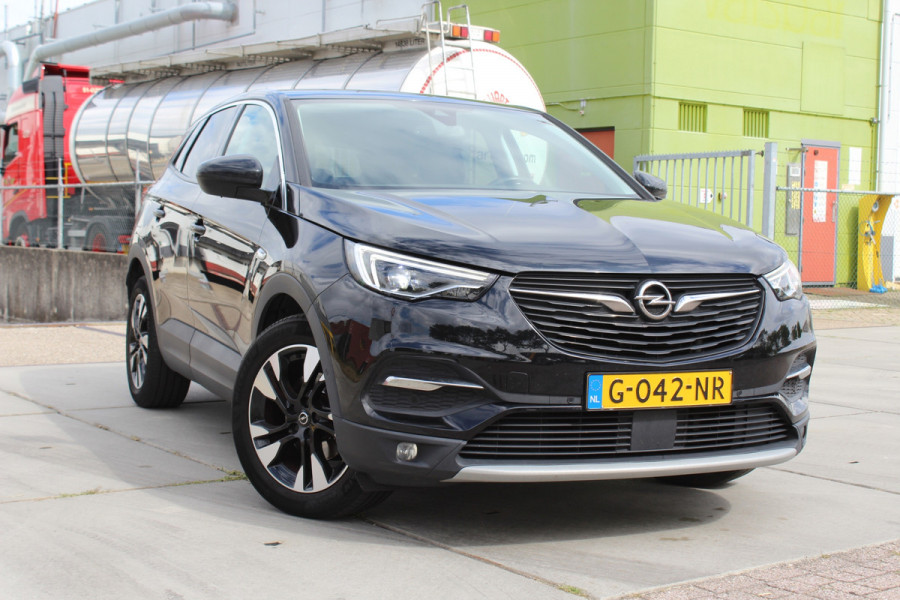 Opel Grandland X 1.6 Turbo Business Executive automaat leder camera trekhaak full options
