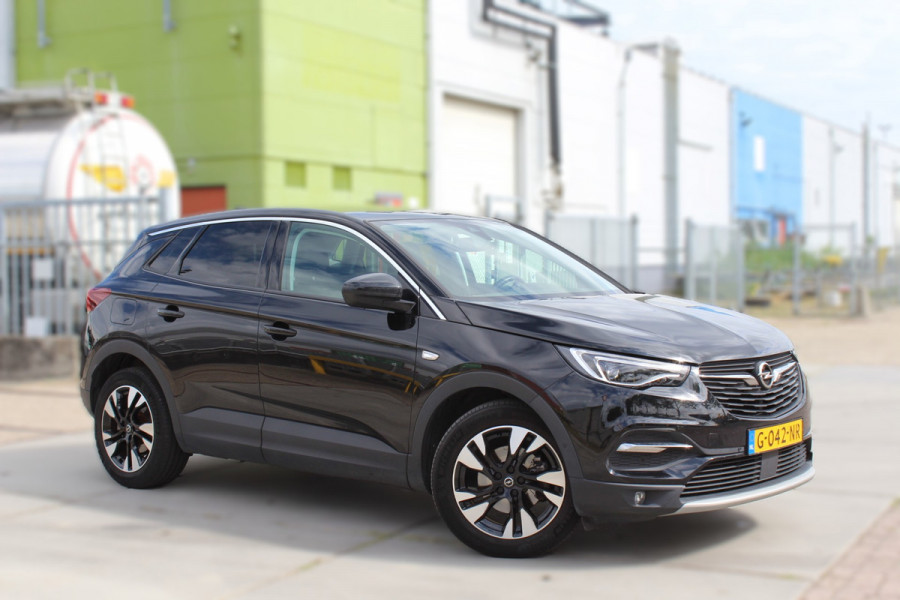 Opel Grandland X 1.6 Turbo Business Executive automaat leder camera trekhaak full options
