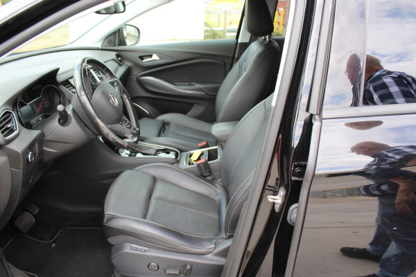 Opel Grandland X 1.6 Turbo Business Executive automaat leder camera trekhaak full options
